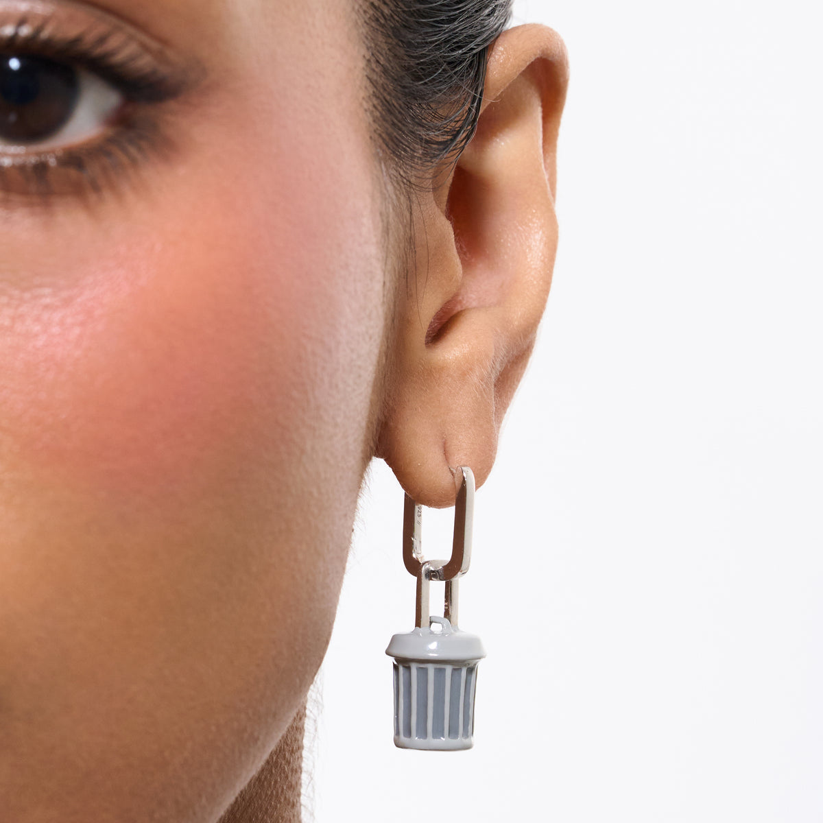 Poubelle Pendant Earrings